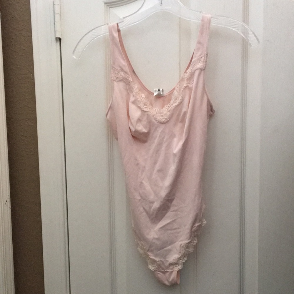 FINAL MARKDOWN Subtract thong-style bodysuit (M)